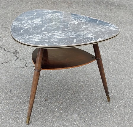 Kelco 1950 Dreirund Couchtisch anthrazit Untertablar Holztisch fifties Kelco 1950 Dreirund Couchtisch anthrazit Untertablar Holztisch fifties