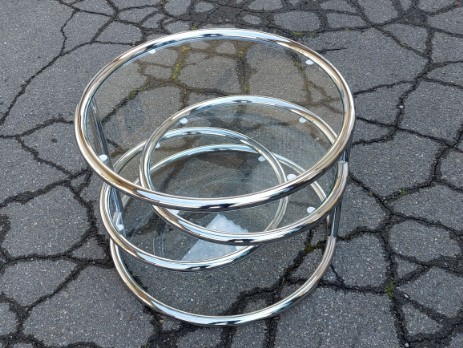 modernistischer chrom clubtisch mit glastablaren um 1970 chrom beistelltische clubtisch glastablar ausschwenkbar um 1970