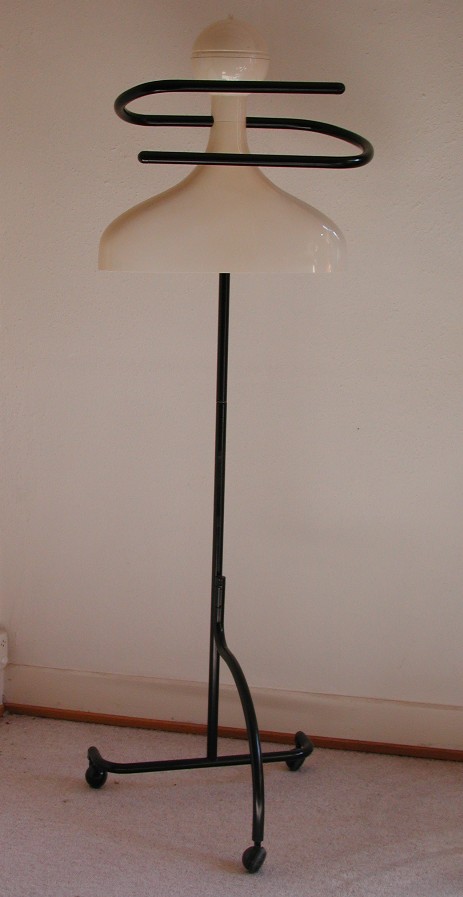 kartell kleiderständer herrendiener kunststoff metall 1970 kartell kleiderständer herrendiener kunststoff metall 1970