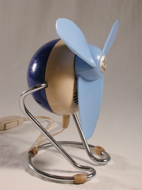 Ventilator fan Lesa Italy bakelit grün weiss hellblau 1960